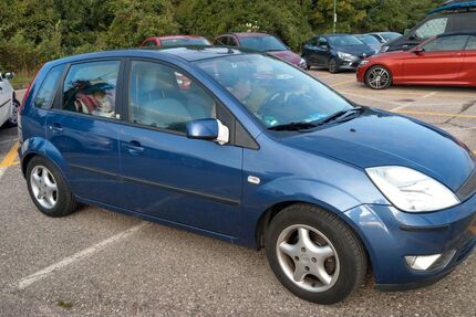 Ford Fiesta 180.000 km 1.499 &euro; Dresden 01099