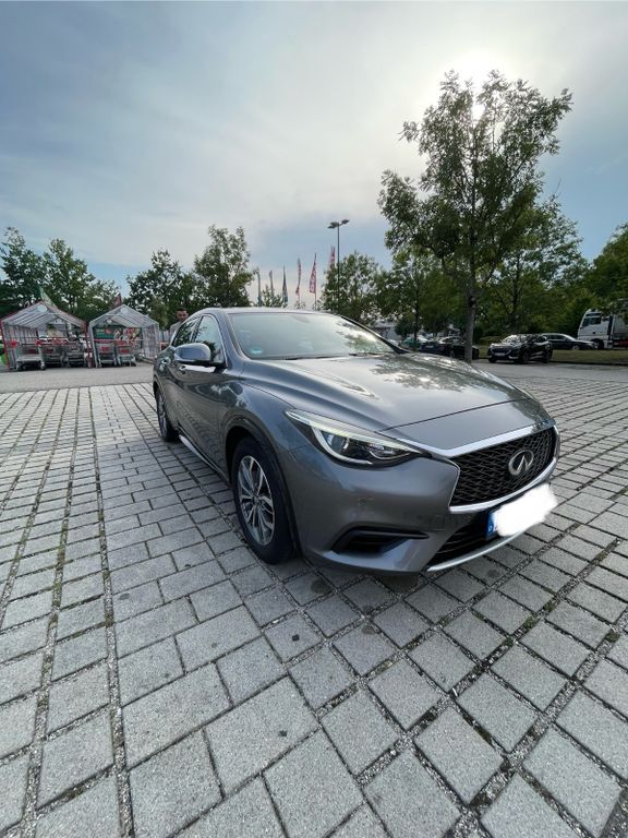 Q30