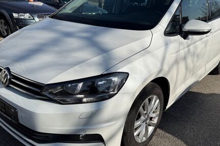 VW Touran 208.820 km 10.790 &euro; Vilsbiburg 84137