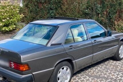 Mercedes-Benz 190 214.941 km 4.950 &euro; Wassenach 56653