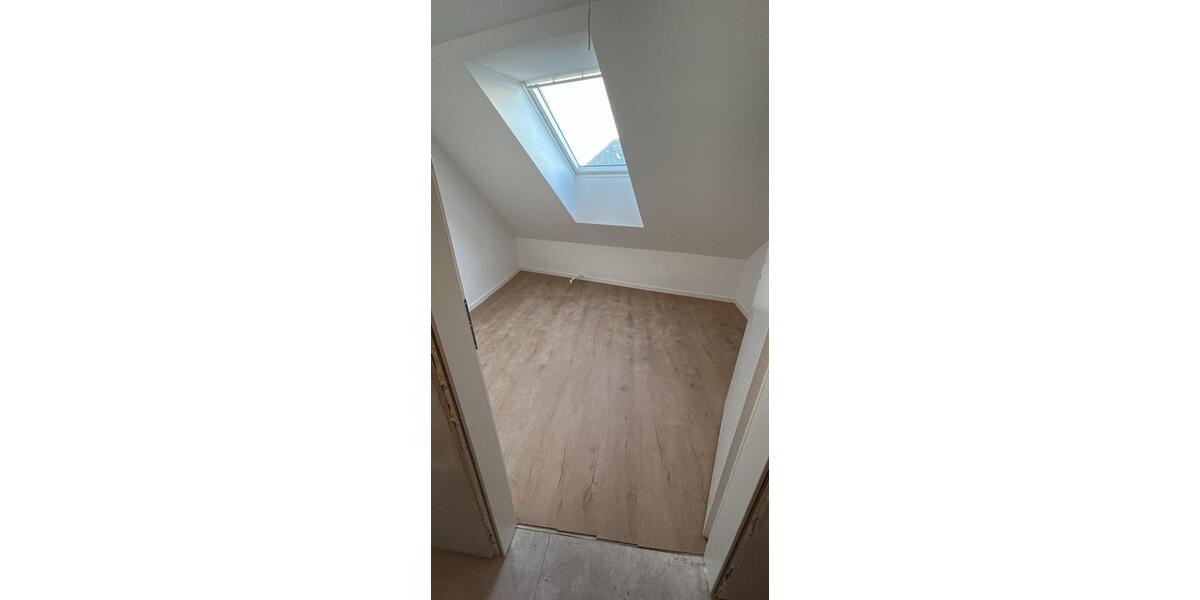 Etagenwohnung Edingen-Neckarhausen Neu-Edingen - 1 Zimmer, 20 m&sup2;, 500&euro; | Angebot:24850560