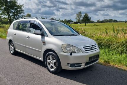 Toyota Avensis Verso 179.887 km 4.600 &euro; Berlin 13629