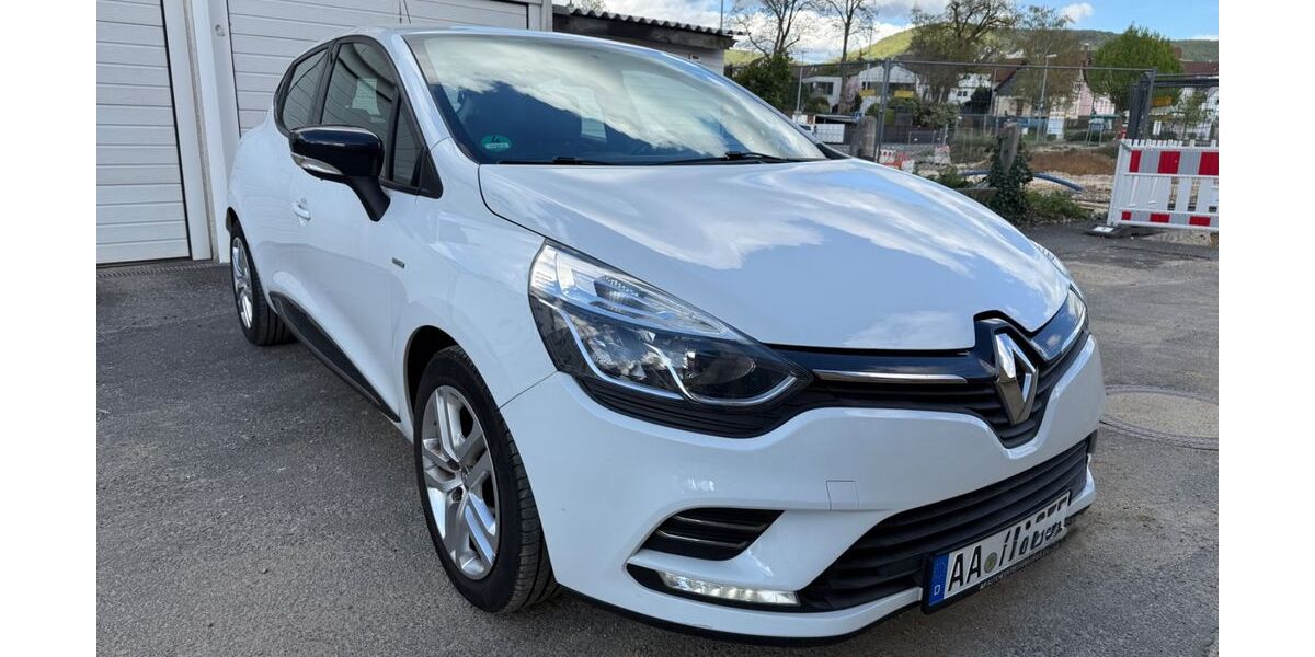 Renault Clio 133.200 km 7.390 &euro; Aalen 73431