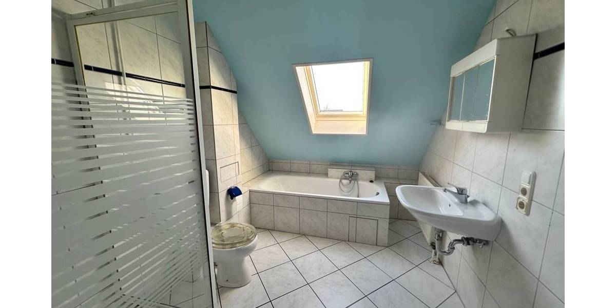 Mehrfamilienhaus, Wohnhaus Roetgen - 9 Zimmer, 280 m&sup2;, 890.000&euro; | Angebot:25971022