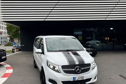 Mercedes V 220