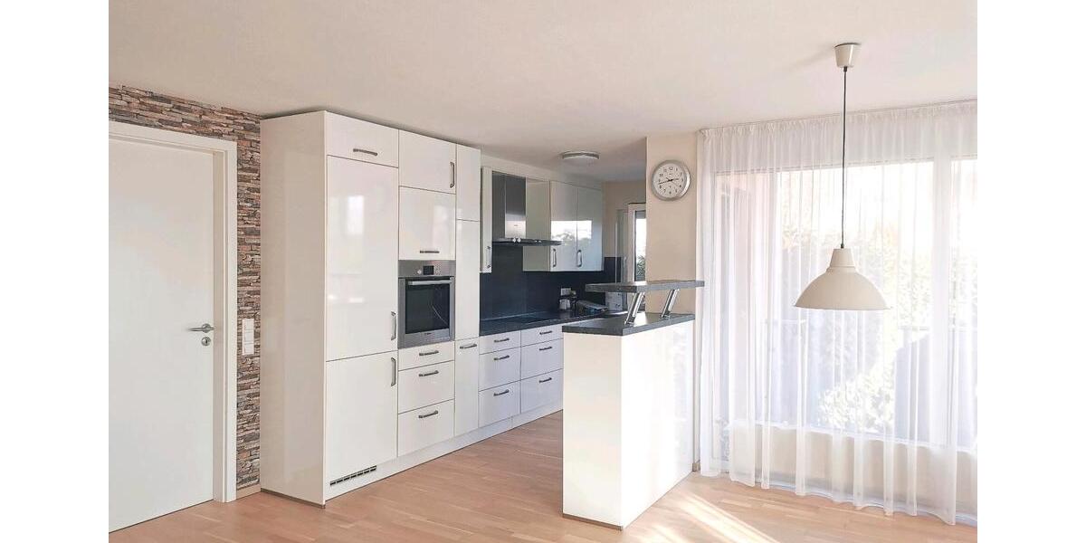 Erdgeschoßwohnung Backnang - 3.5 Zimmer, 93 m&sup2;, 1.500&euro; | Angebot:25483450