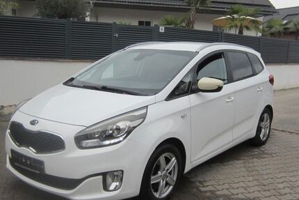 Kia Carens 227.000 km 4.690 &euro; Öhringen-Cappel 74613