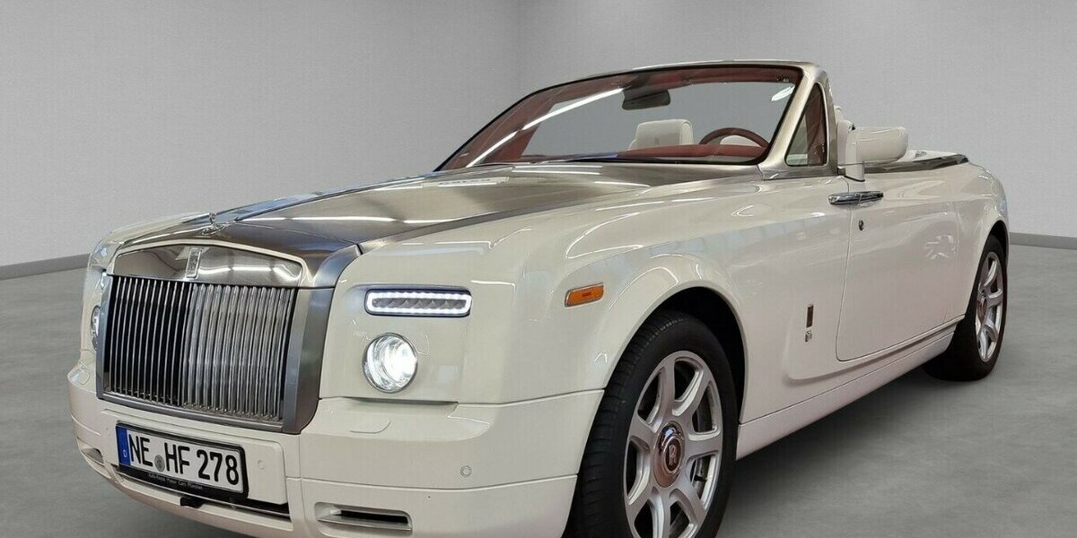 Rolls Royce Phantom Drophead Bespoke Spezial 21.800 km 195.000 € HAAN 42781