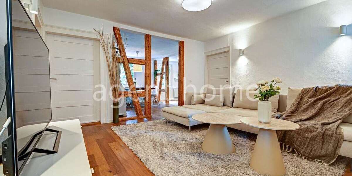 Etagenwohnung Esslingen am Neckar - 3 Zimmer, 100 m&sup2;, 2.240&euro; | Angebot:26866089
