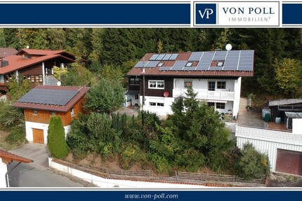 Immobilie mit Doppelgarage, PV-Anlage und herrlicher Aussicht 7 zimmer