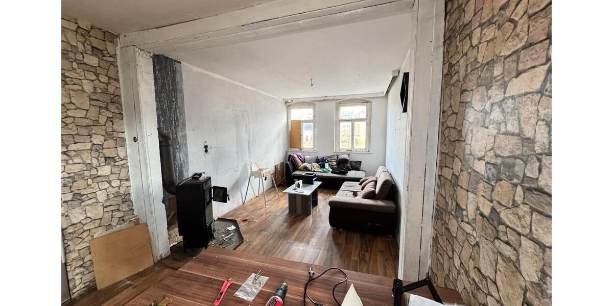 ZWEI HÄUSER, SCHUPPEN UND GARAGE 8 zimmer