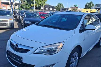 Opel Astra 152.000 km 2.499 &euro; Paderborn 33100