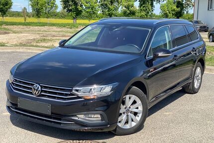 VW Passat Variant