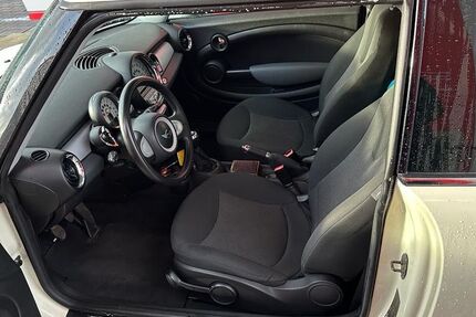 Mini ONE 145.000 km 3.999 &euro; Wiesentheid 97353