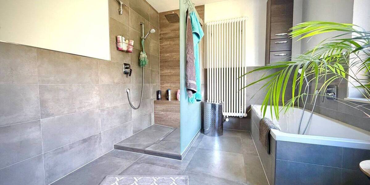 Einfamilienhaus Ehlenz - 5 Zimmer, 255 m&sup2;, 395.000&euro; | Angebot:26318223