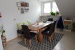 Helle 3-Zimmer-Dachgeschosswohnung mit Burgblick & Einbauküche zimmer