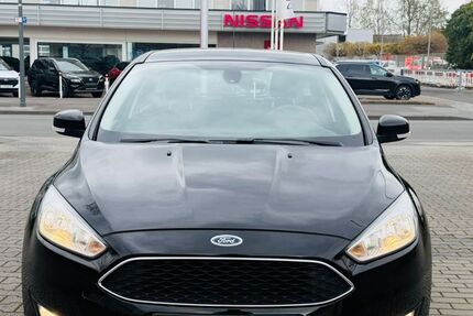 Ford Focus 88.000 km 6.999 &euro; Dortmund 44147