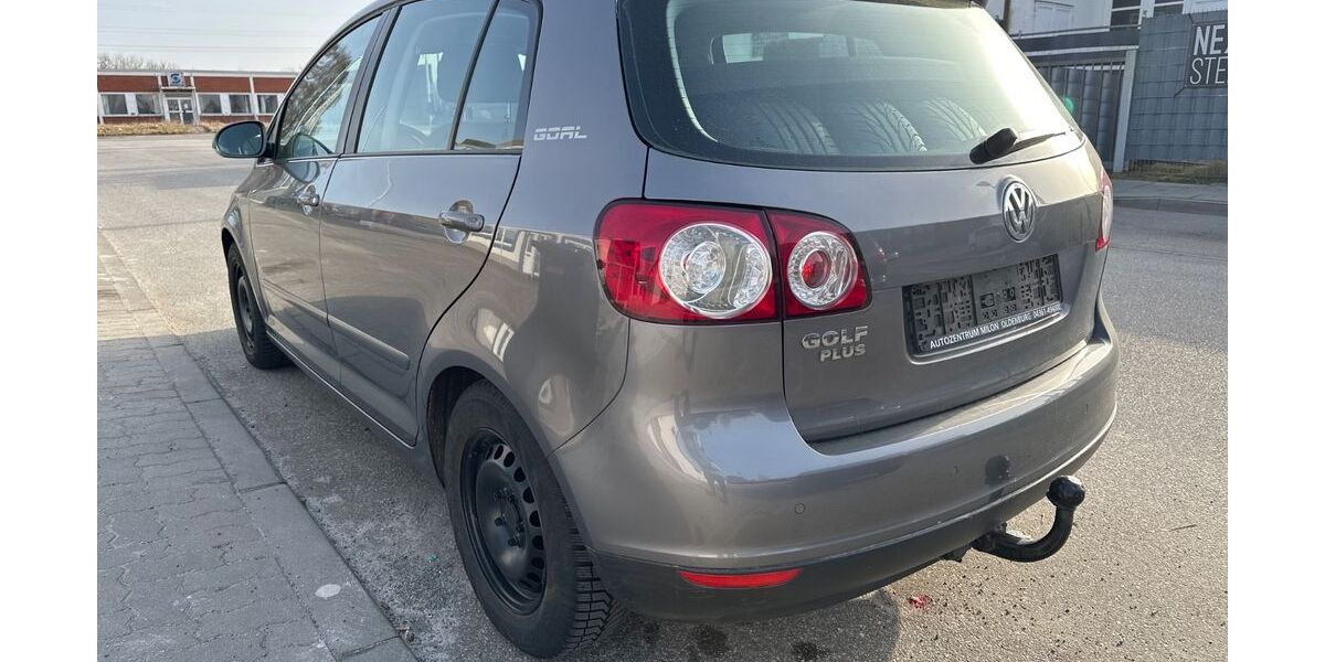 VW Golf 135.000 km 3.600 &euro; Lübeck 23560