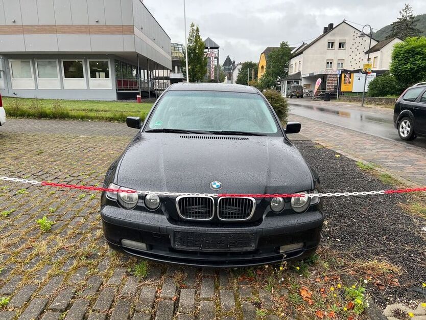 320