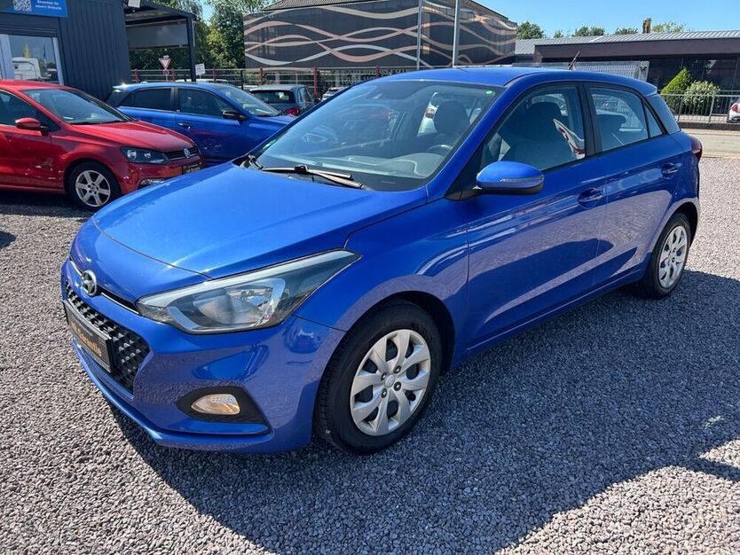 i20