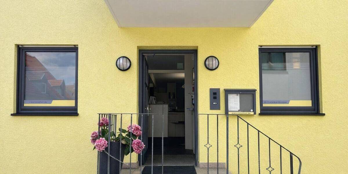 Gewerbeobjekt Kalchreuth - 5 Zimmer, 130 m&sup2;, 399.000&euro; | Angebot:26201982