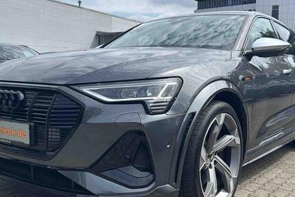 Audi e-tron 18.643 km 45.950 &euro; Hamburg 22047