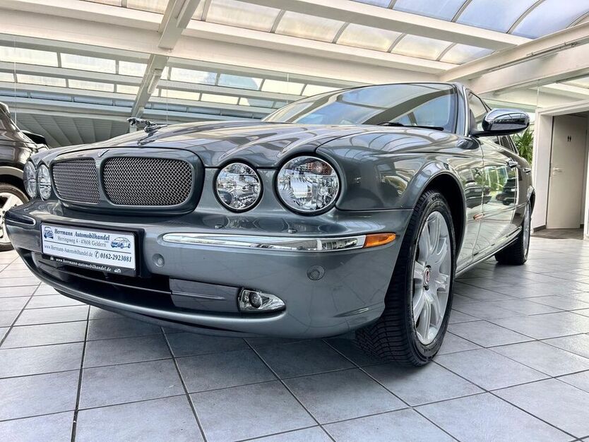 XJ