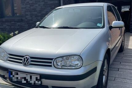 VW Golf 141.000 km 2.400 &euro; Schiffdorf 27619