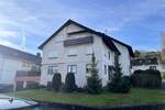 Großzügiges Dreifamilienhaus in aussichtsreicher Lage von Lauda - mit Blick ins Taubertal 1 zimmer