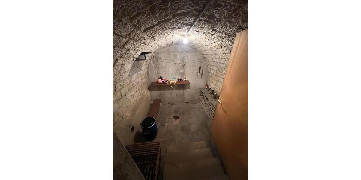 Einfamilienhaus Nürtingen - 6 Zimmer, 219 m&sup2;, 550.000&euro; | Angebot:26833172