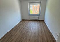 Erstbezug nach Sanierung - Helle 3-Zimmer OG Wohnung