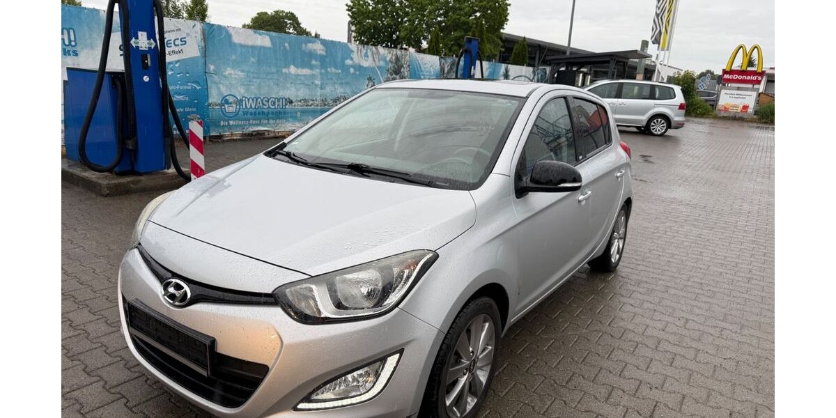 Hyundai i20 82.500 km 5.250 &euro; Laupheim 88471