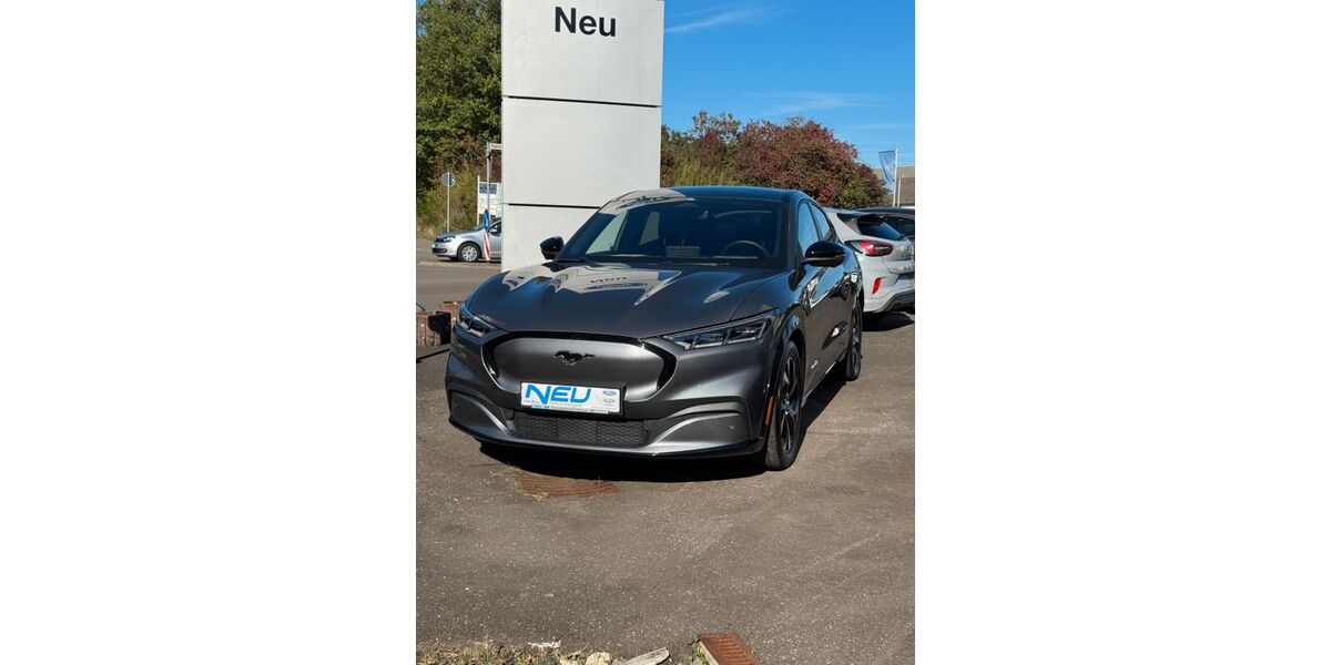 Ford Mustang Mach-E 42.000 km 31.990 &euro; Homburg 66424