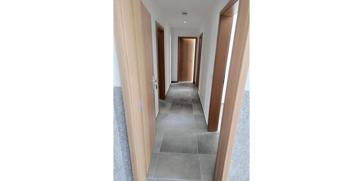 Dachgeschoßwohnung Kalbe (Milde) - 2 Zimmer, 63 m&sup2;, 472&euro; | Angebot:25853795