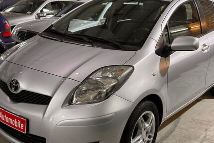 Toyota Yaris 145.400 km 5.999 &euro; Hamburg 21079