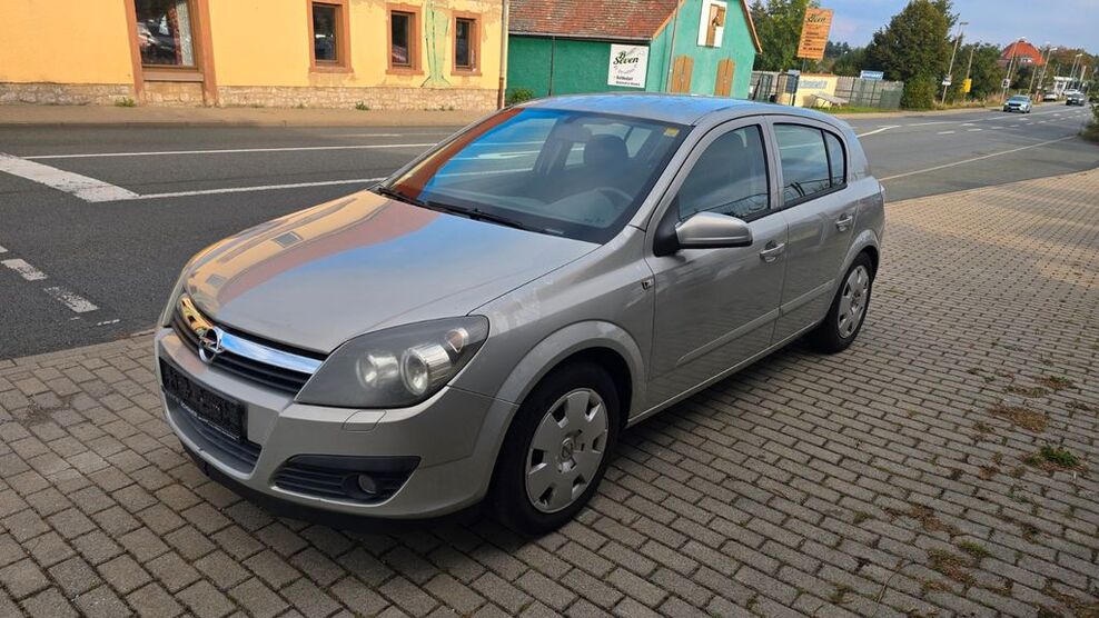 Opel Astra 169.000 km 1.990 € Umpferstedt 99441