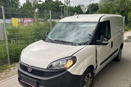 Fiat Doblo 142.400 km 5.500 &euro; München 81929