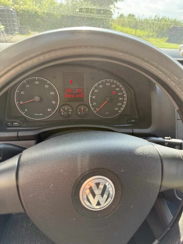 VW golf 5 300.000 km 1.700 € Mittelstrimmig 56858