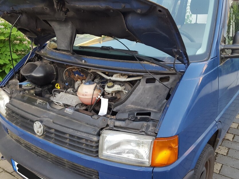 VW T4 7DB 238.972 km 4.500 € Hannover 30159