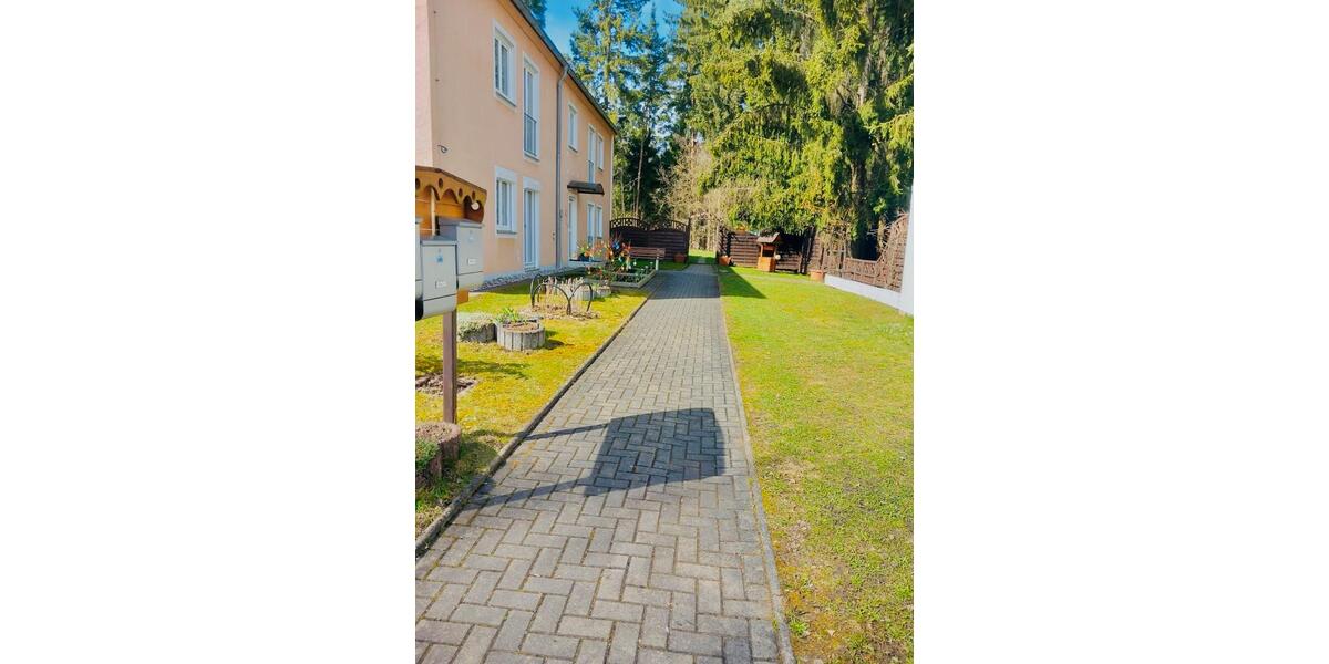 Erdgeschoßwohnung Wunsiedel - 3 Zimmer, 75 m&sup2;, 105.000&euro; | Angebot:26051552