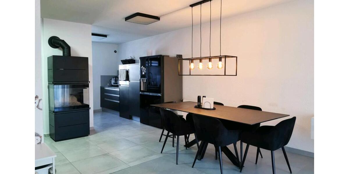 Reihenhaus Germaringen - 10 Zimmer, 130 m&sup2;, 1.600&euro; | Angebot:26153718