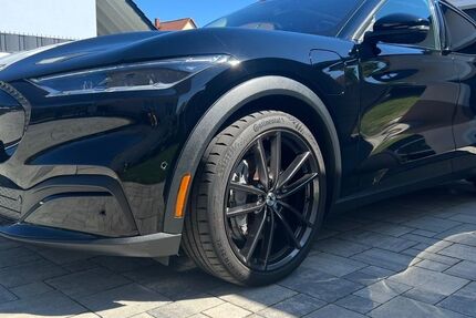 Ford Mustang Mach-E 59.900 km 30.900 &euro; Großenhain 01558