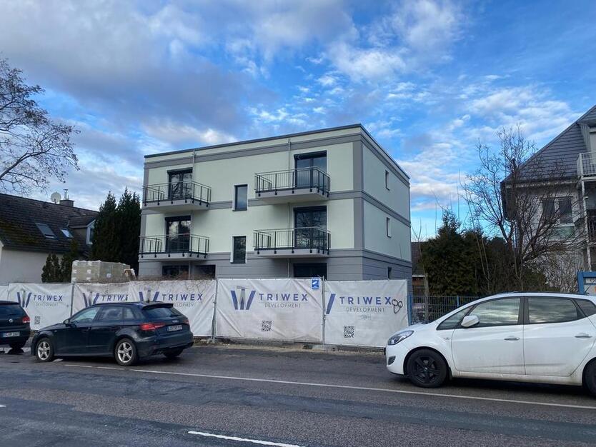 Neubau Erstbezug: Stilvolle Erdgeschoßwohnung mit Einbauküche von 