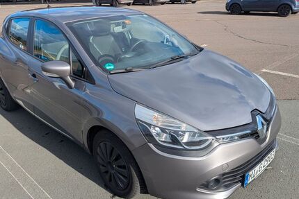 Renault Clio 141.779 km 4.550 &euro; Linden 35440
