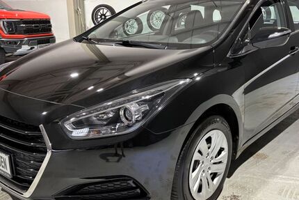 Hyundai i40 98.112 km 10.900 € Erfurt 99085
