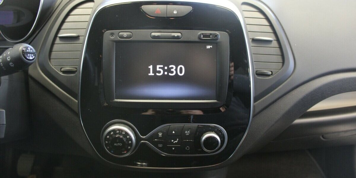 Renault Captur TCe 90 LIMITED 61.333 km 11.480 &euro; Euskirchen 53881