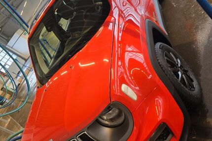 Jeep Renegade 98.000 km 11.700 &euro; Köditz 95189