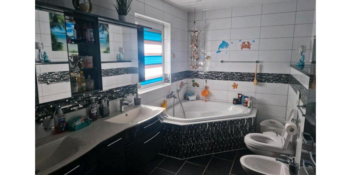 Einfamilienhaus mit Einliegerwohnung 8 zimmer