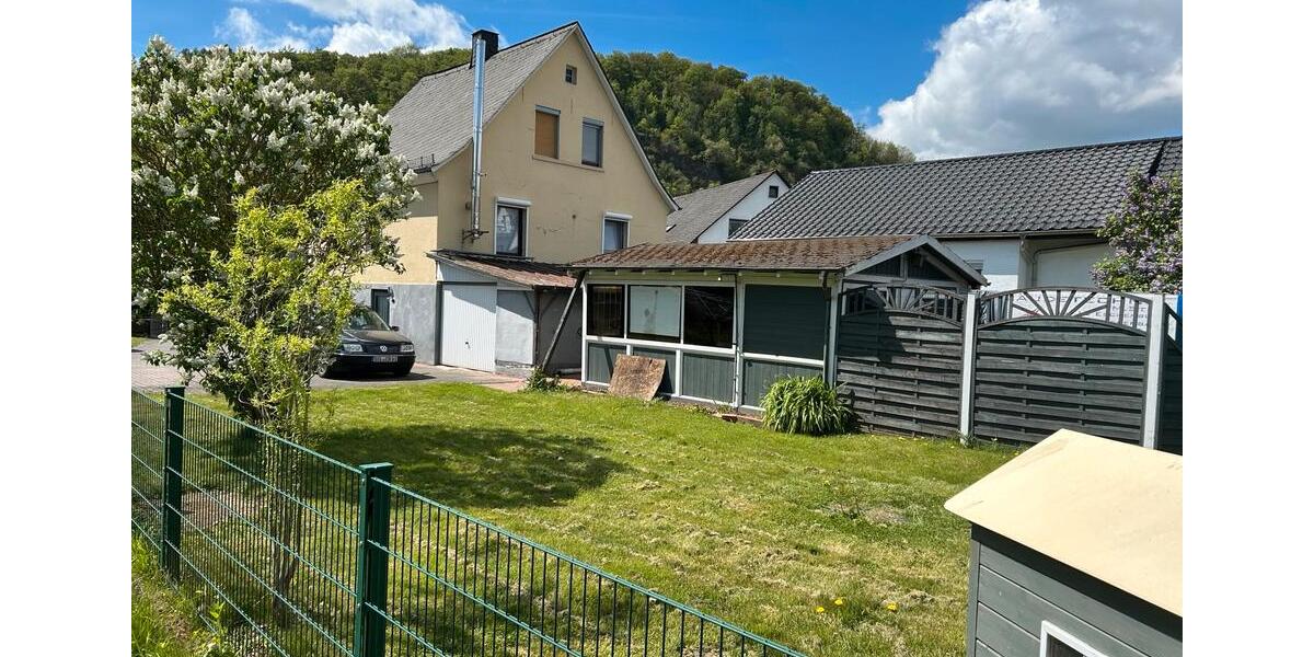 Einfamilienhaus Neuhausen - 5 Zimmer, 100 m&sup2;, 180.000&euro; | Angebot:26444615