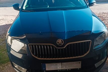 Skoda Octavia 261.000 km 5.500 &euro; Furtwangen im Schwarzwald 78120
